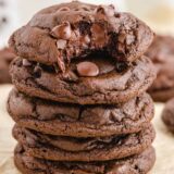 Double choco chunk cookies